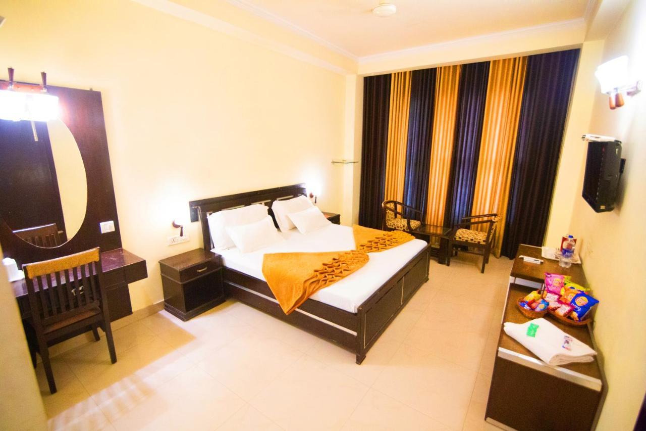 Hotel Hong Kong Inn Amritsar Dış mekan fotoğraf