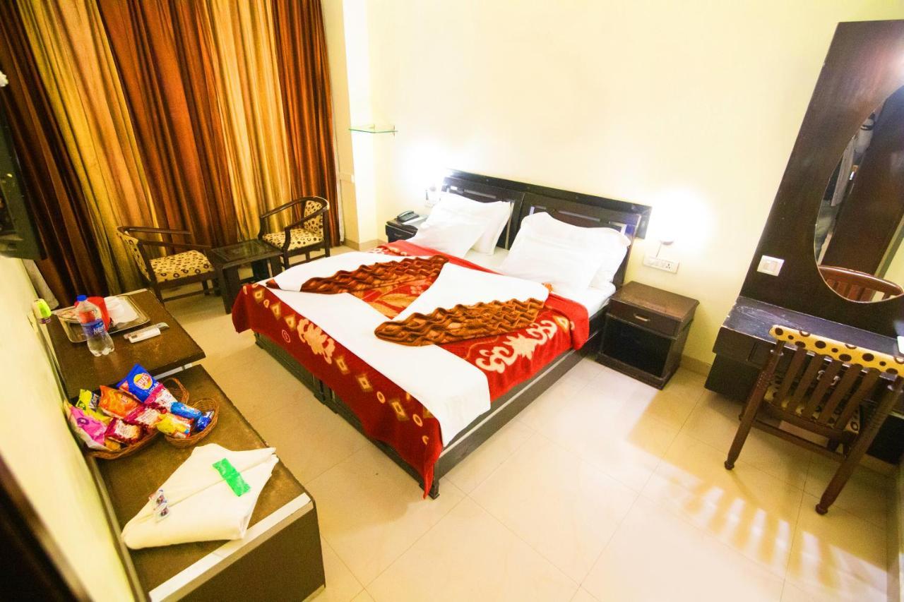 Hotel Hong Kong Inn Amritsar Dış mekan fotoğraf