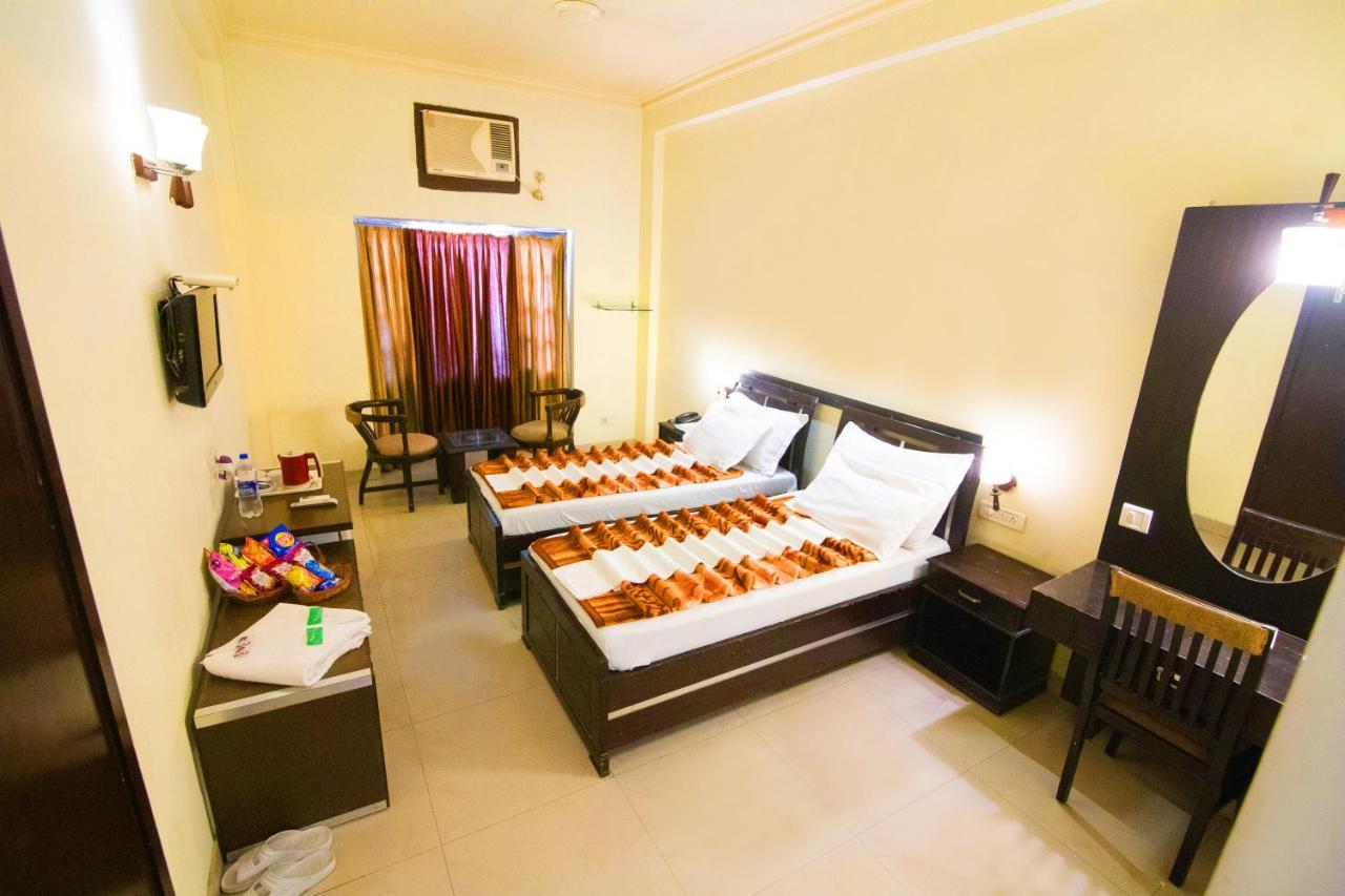 Hotel Hong Kong Inn Amritsar Dış mekan fotoğraf