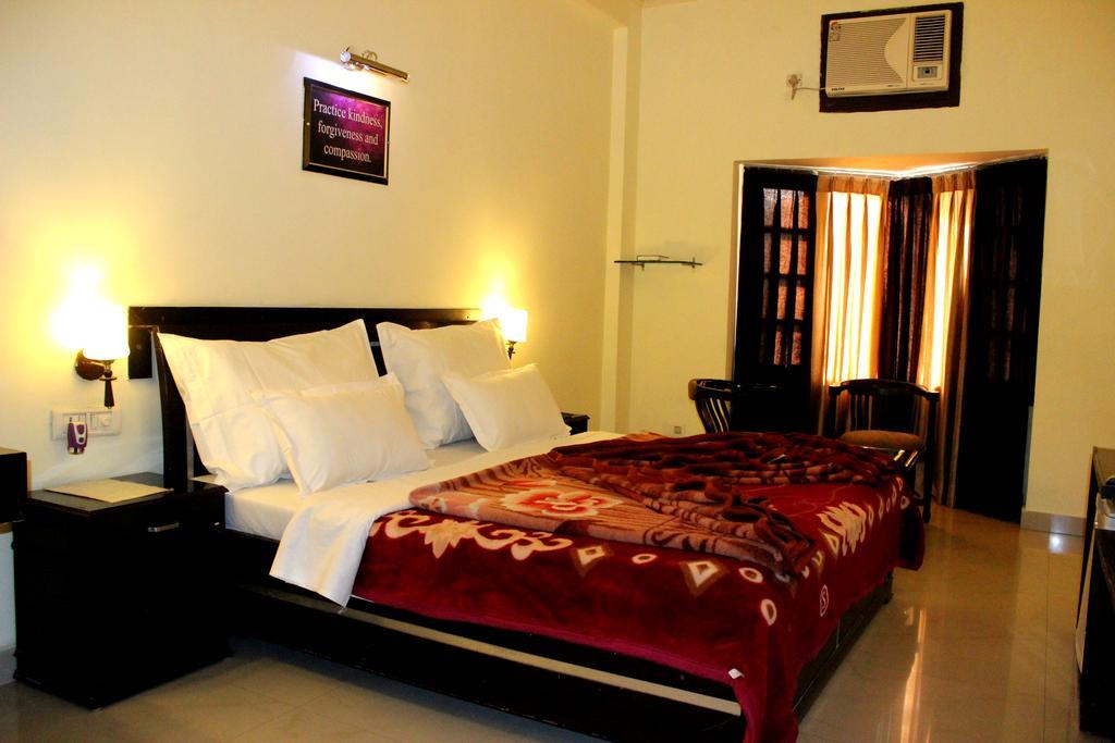 Hotel Hong Kong Inn Amritsar Dış mekan fotoğraf