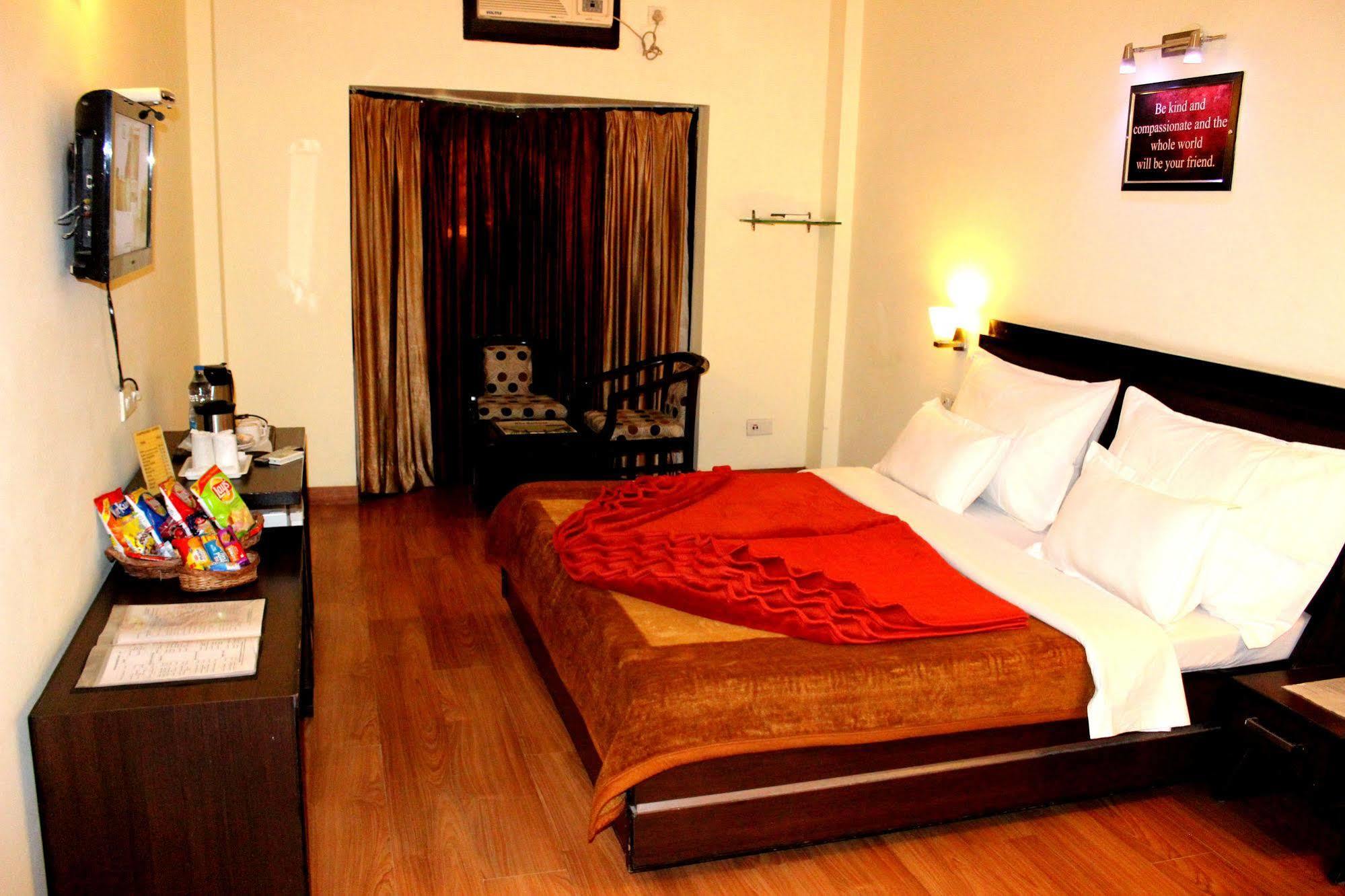 Hotel Hong Kong Inn Amritsar Dış mekan fotoğraf