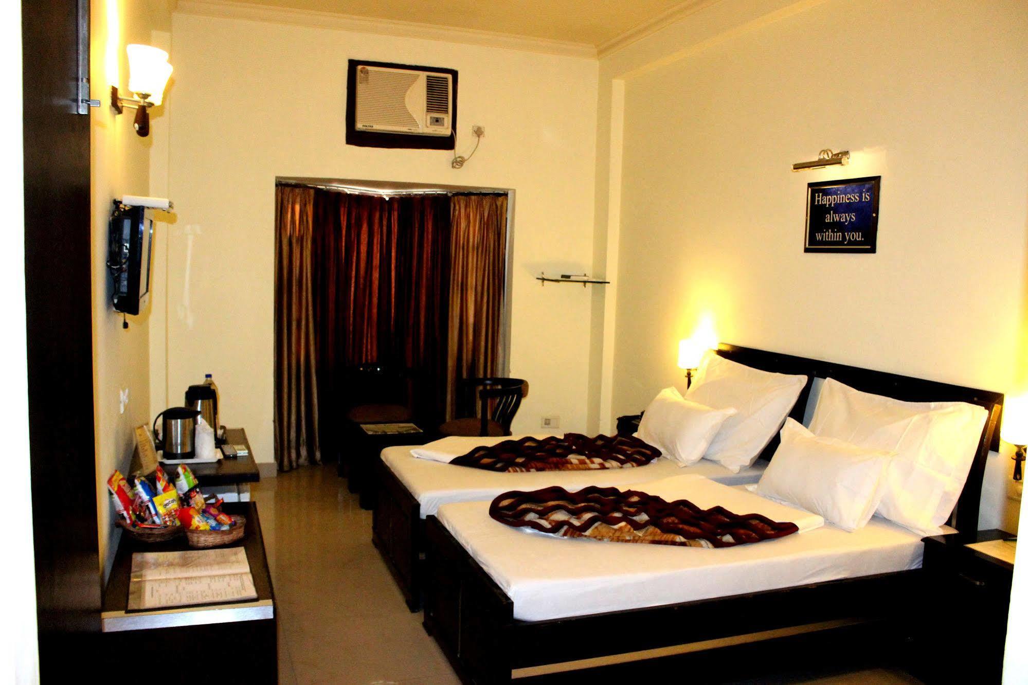 Hotel Hong Kong Inn Amritsar Dış mekan fotoğraf